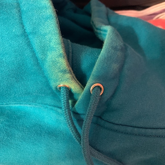 Supreme x Champion Hoodie - Picture 3 of 3